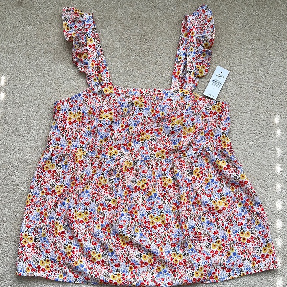 Cute floral summer sleeveless top